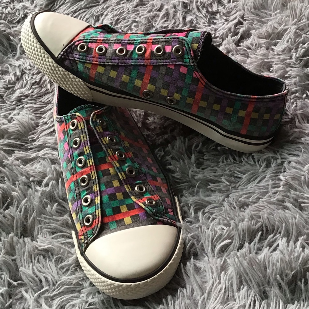 Vintage Rocket Dog Shoes SIZE 8. Multicolor, RARE